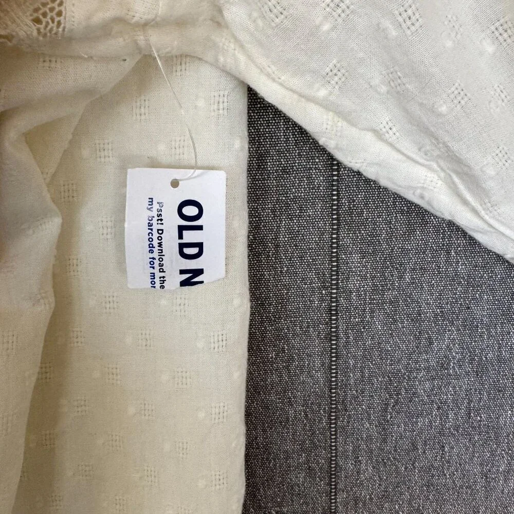 Old‎ Navy Creme De La Creme Cotton Puff-Sleeve Lace-Trim Clip-Dot Blouse Size XL